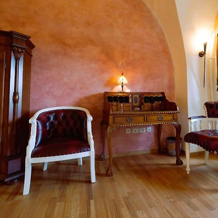 Hohenfels  Hotel & Tagungszentrum Schloss Hohenfels מראה חיצוני תמונה