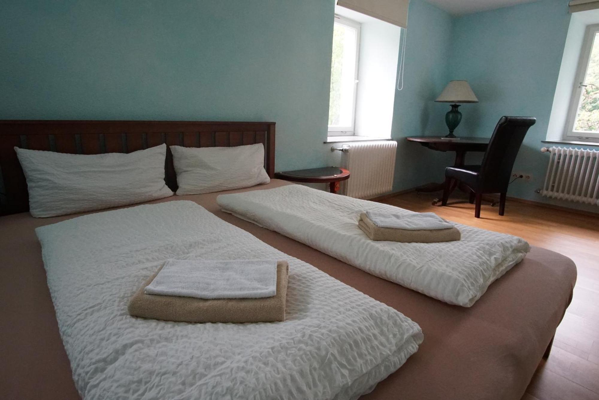 Hohenfels  Hotel & Tagungszentrum Schloss Hohenfels מראה חיצוני תמונה