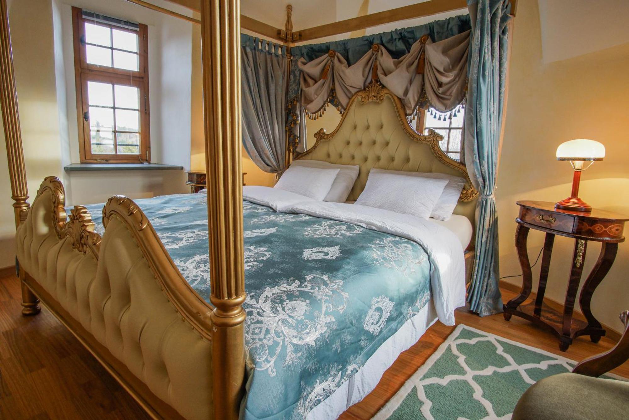 Hohenfels  Hotel & Tagungszentrum Schloss Hohenfels מראה חיצוני תמונה