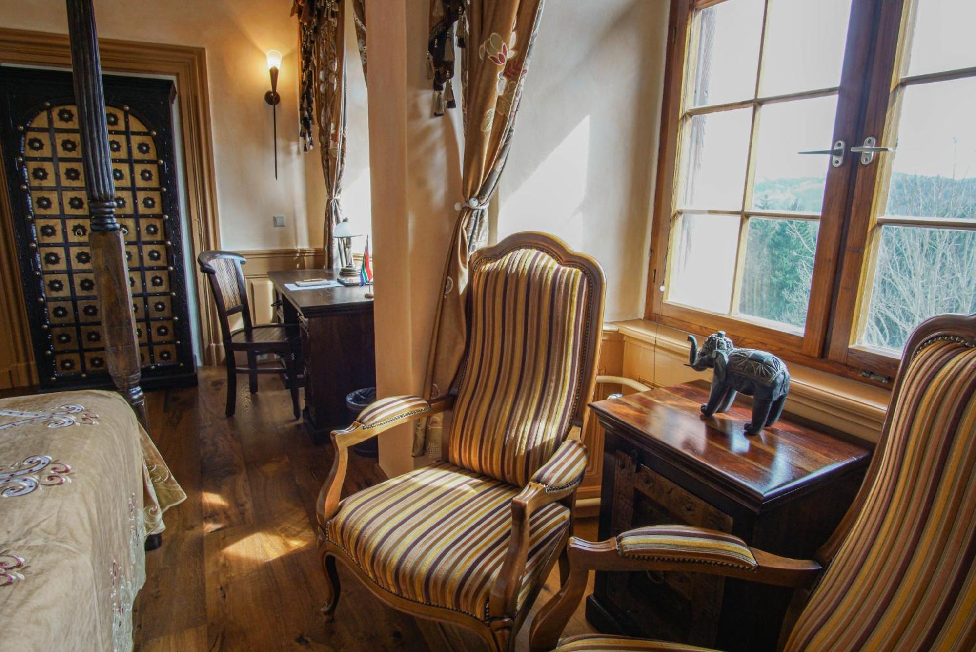 Hohenfels  Hotel & Tagungszentrum Schloss Hohenfels מראה חיצוני תמונה